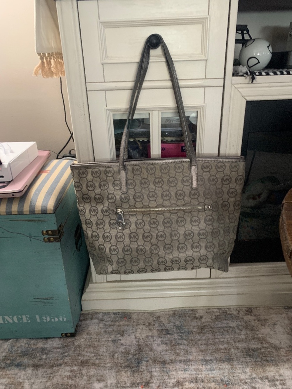 Michael Kors silver/gray bag